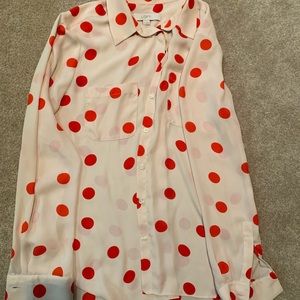 white and red polka dot shirt